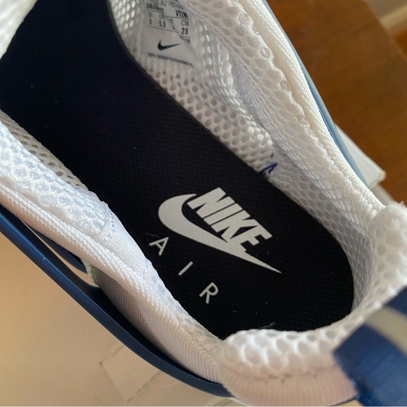 Nike Presto Blue and White NIB Size 8 - Picture 7 of 7